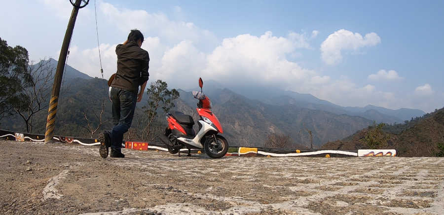 神山瀑布の遊歩道