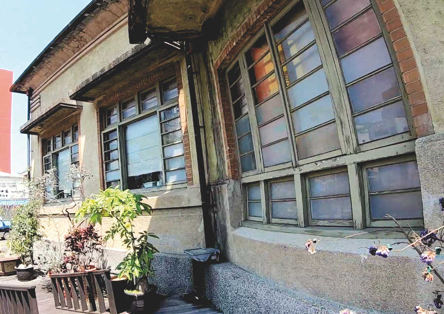 新化街役場の外壁